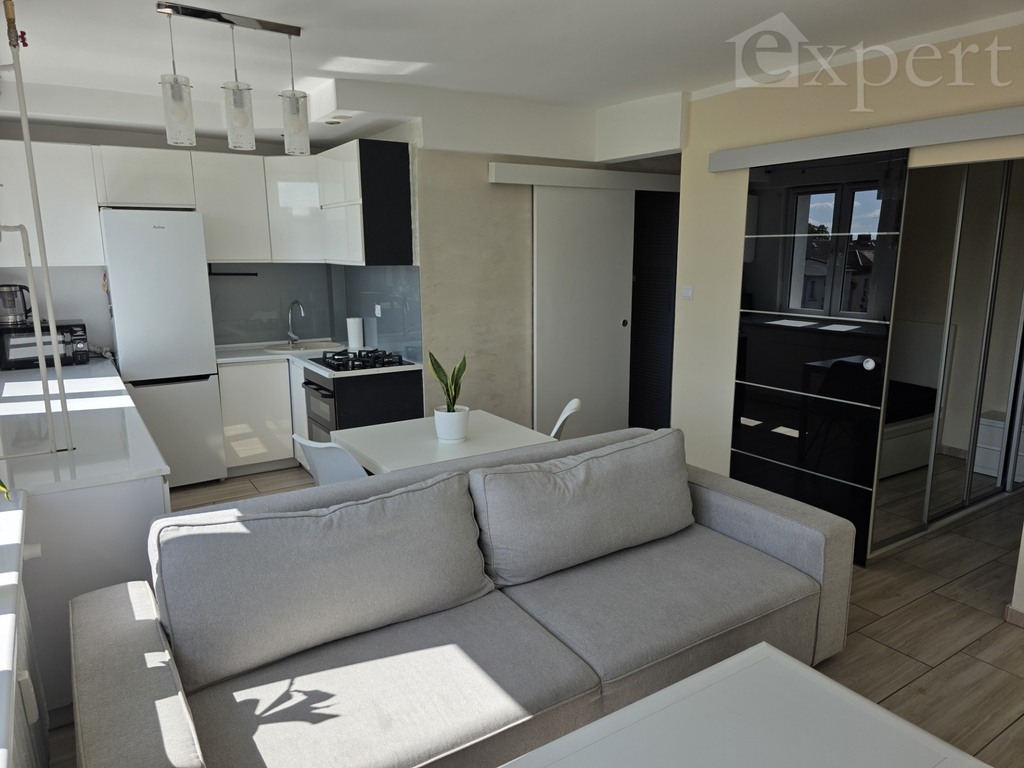 Słoneczne 2 pokoje, balkon - centrum, ul. Reja (6)