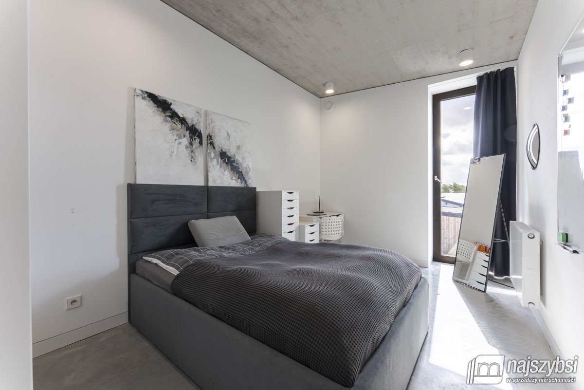 Niekanin- architektoniczna perła pod Kołobrzegiem (10)