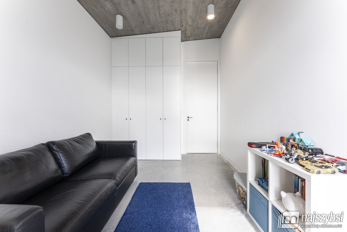 Niekanin- architektoniczna perła pod Kołobrzegiem (14)