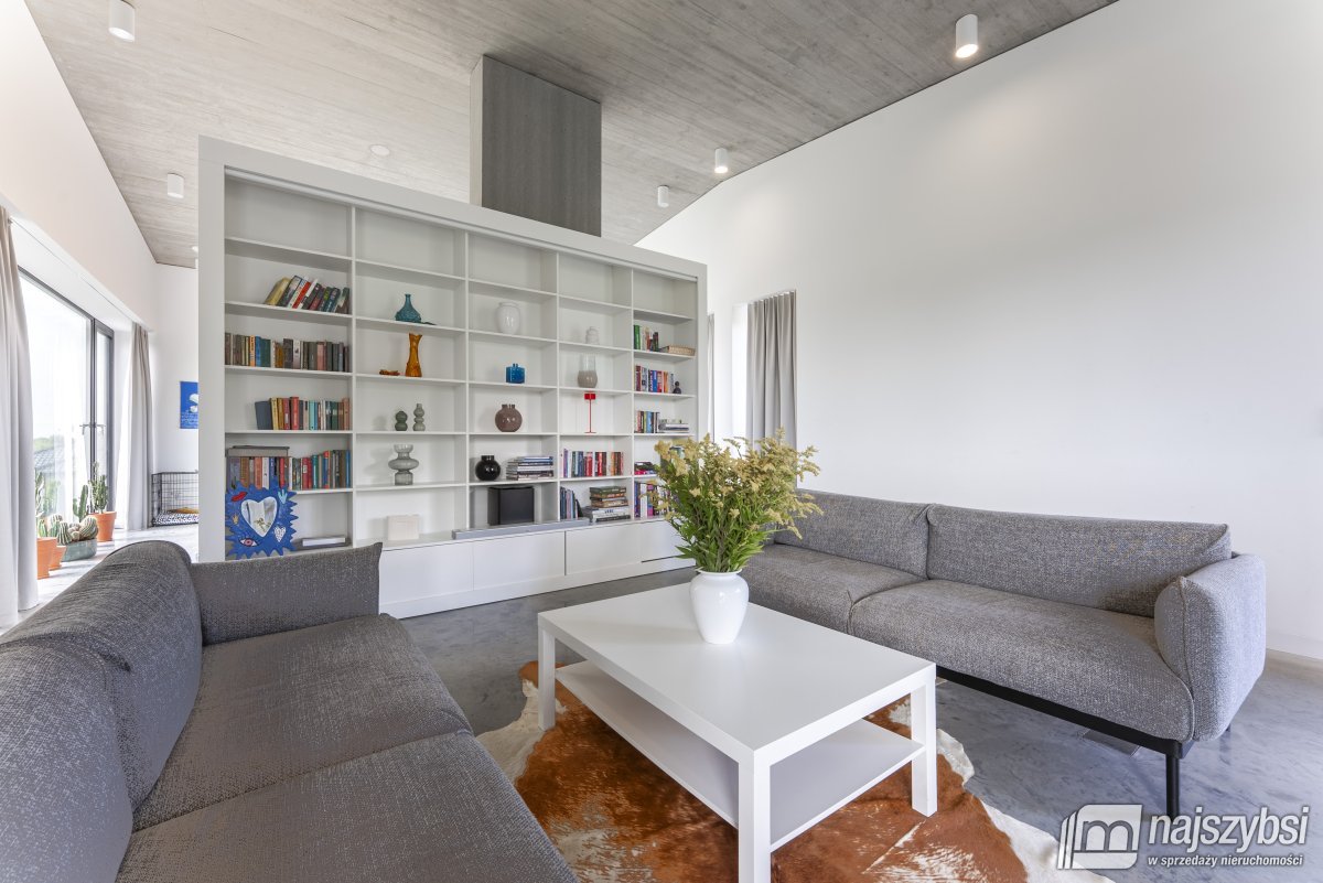 Niekanin- architektoniczna perła pod Kołobrzegiem (26)