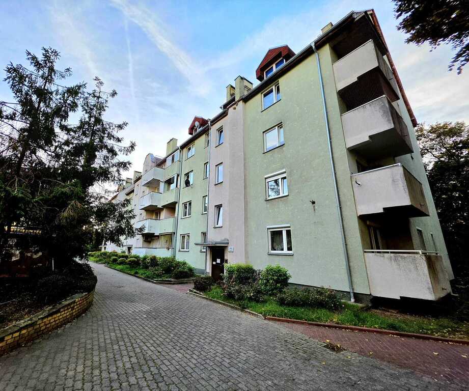 2 pokoje w samym centrum miasta, zamknięte osiedle!!! (1)