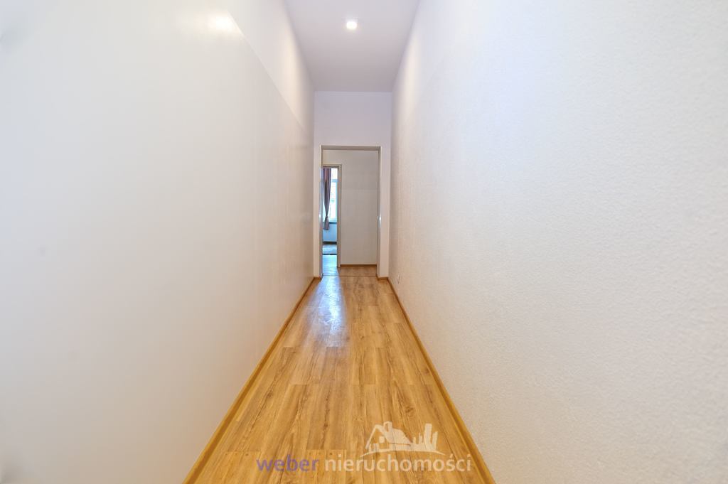 Do wynajęcia pokój nr 2 z balkonem (7)