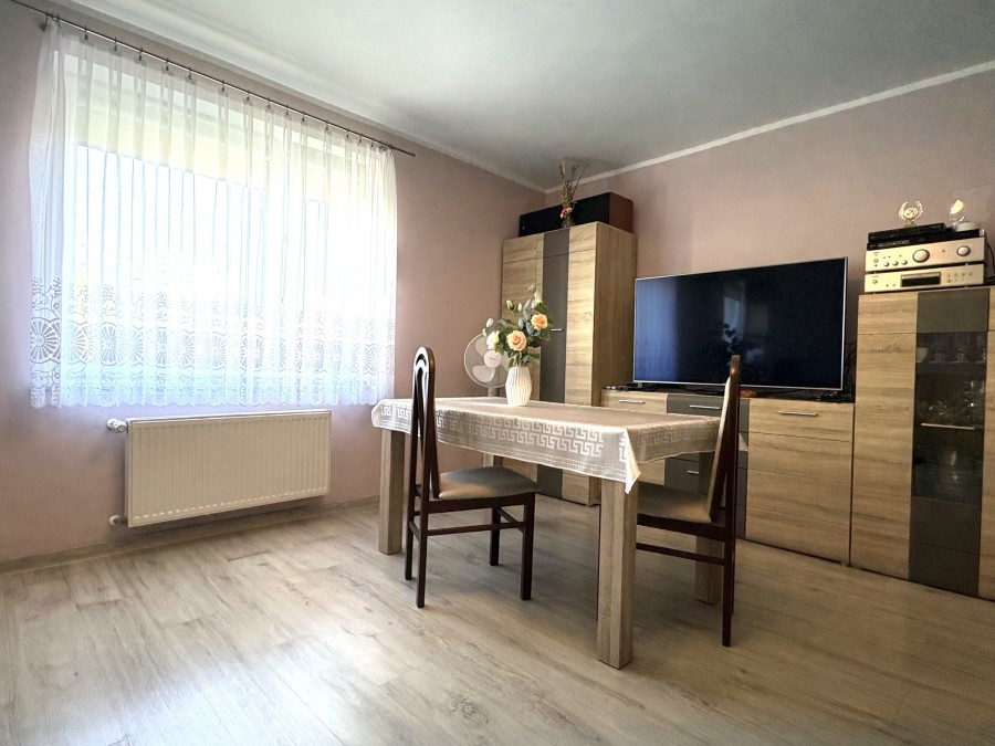 PRZYTULNA KAWALERKA Z OGRÓDKIEM (3)