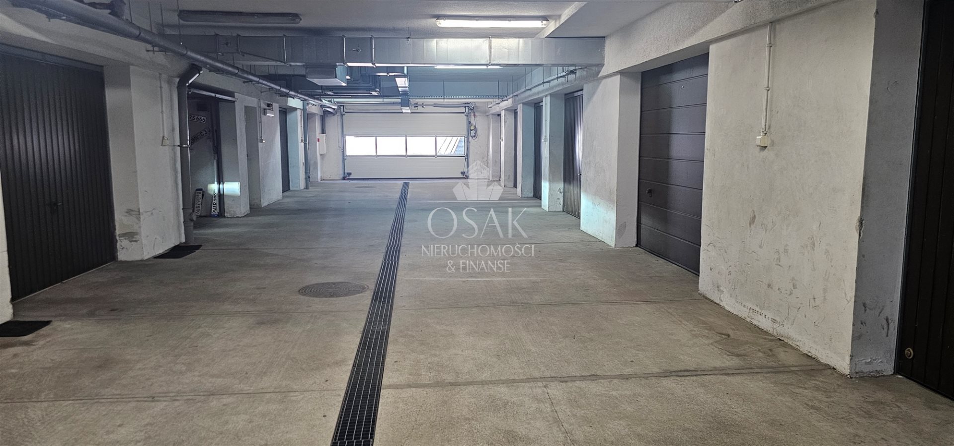 Duży garaż - 22,72 m2, Polskich Marynarzy-Gumieńce (3)