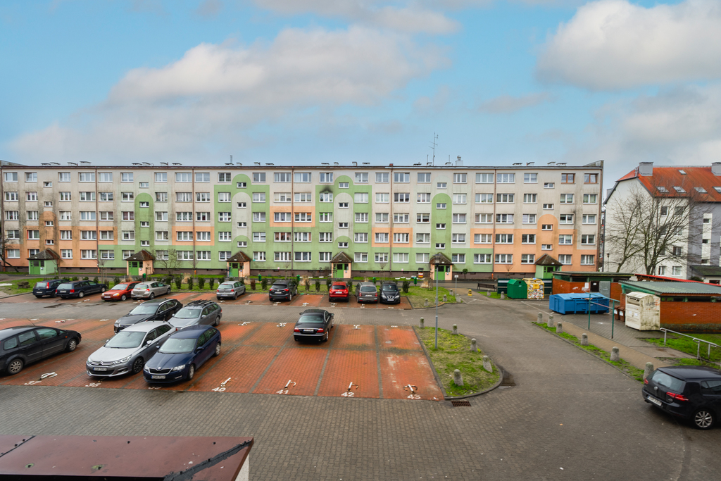 3 pokoje z osobną kuchnią w centrum Gryfina. (17)