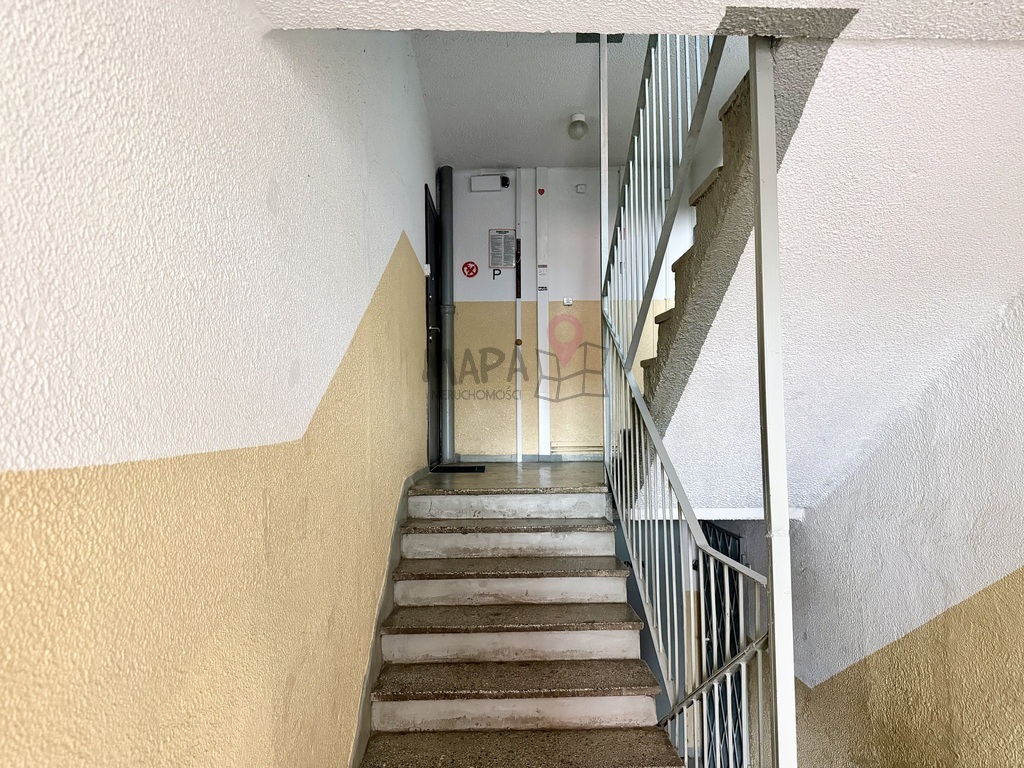 3 pokoje na Ks. Pomorskich z balkonem (13)