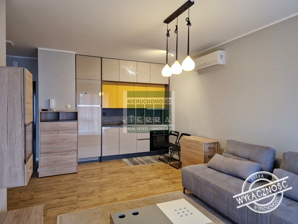 KOMFORTOWY APARTAMENT Z MIEJSCEM POSTOJOWYM (2)