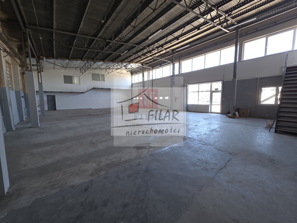 Hala magazynowa z biurami na wyynajem-460m2. (1)