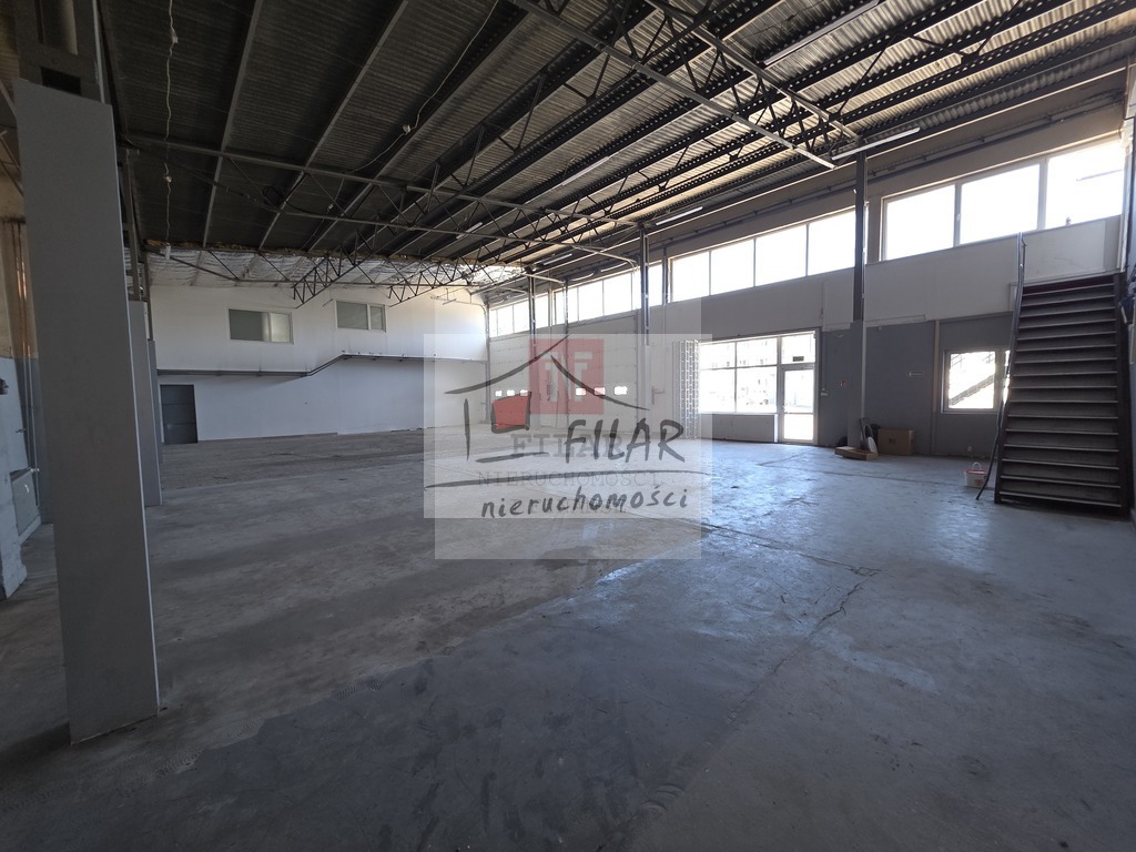 Hala magazynowa z biurami na wyynajem-460m2. (4)
