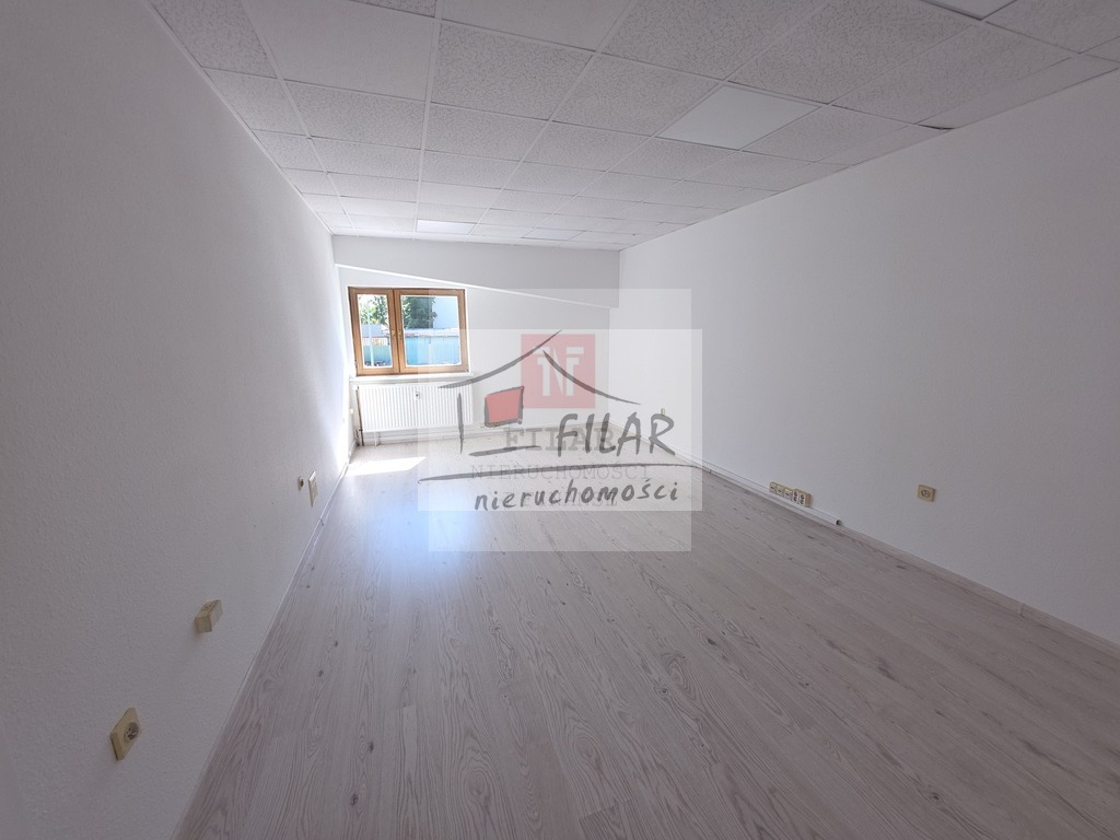 Hala magazynowa z biurami na wyynajem-460m2. (11)