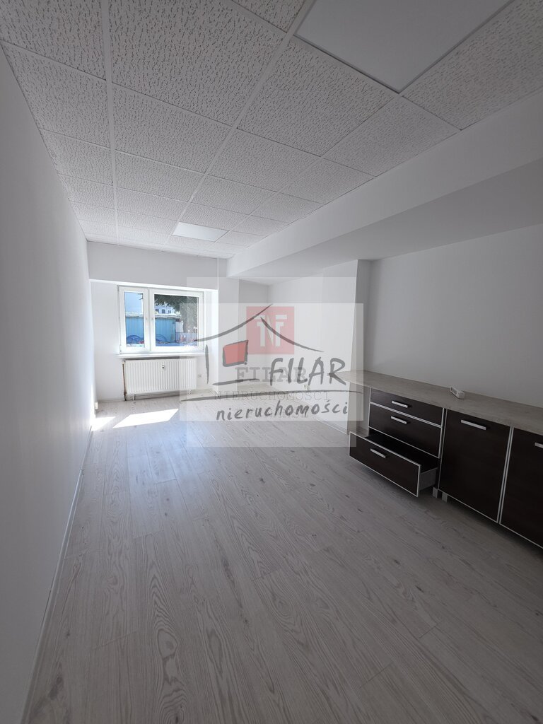Hala magazynowa z biurami na wyynajem-460m2. (13)