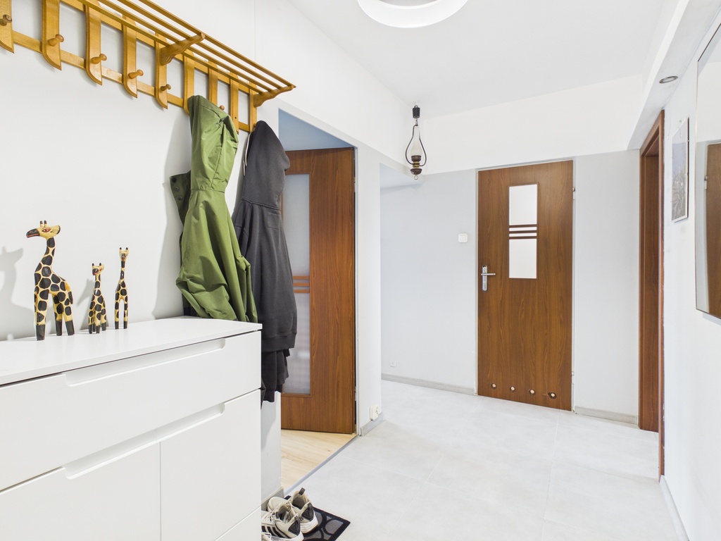 2 pok, osobna kuchnia, balkon, ul. Świętoborzyców (10)