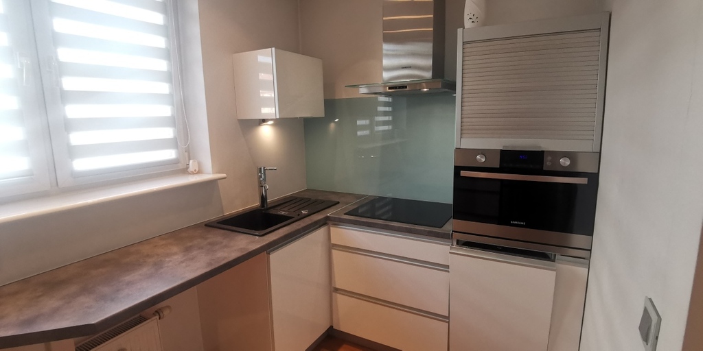 Studio 36 m2 z balkonem, w centrum (8)