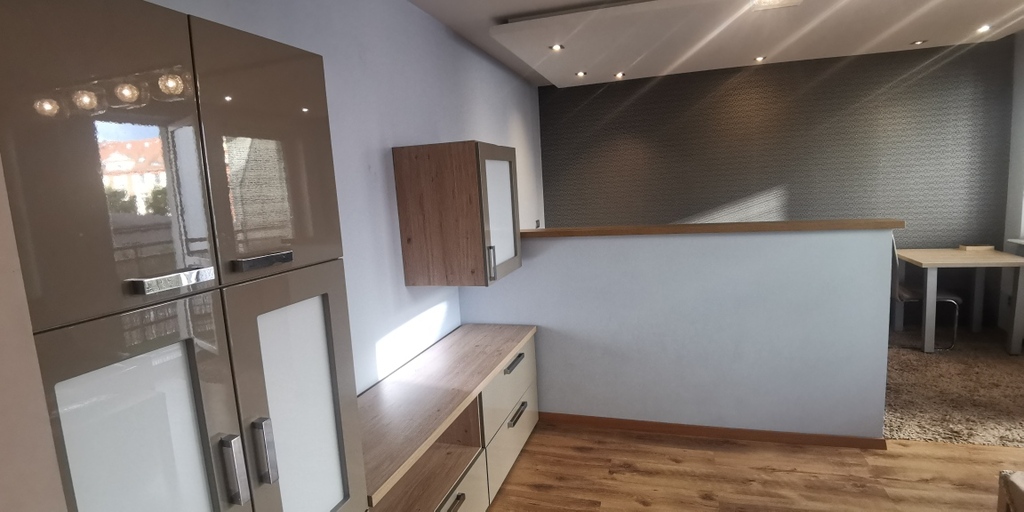Studio 36 m2 z balkonem, w centrum (3)