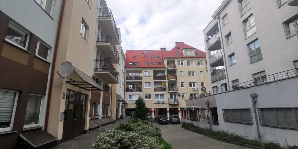 Studio 36 m2 z balkonem, w centrum (12)