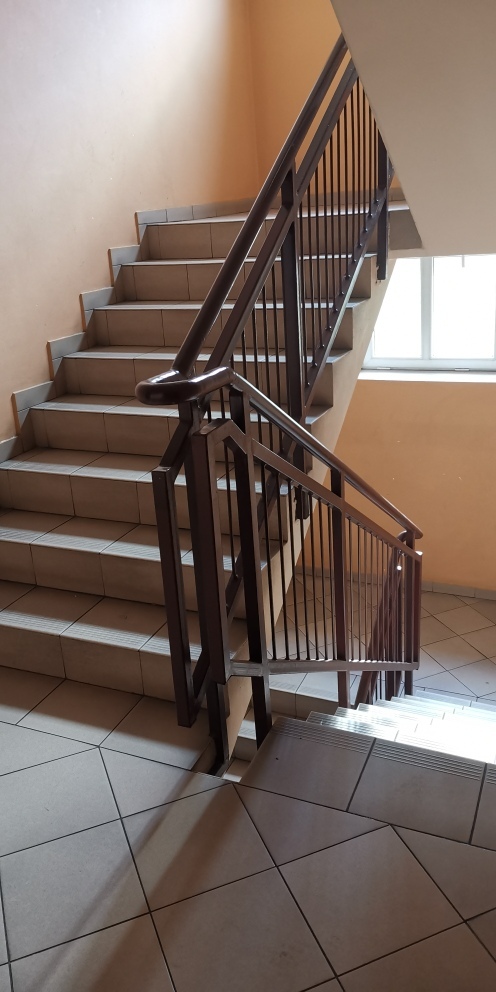 Studio 36 m2 z balkonem, w centrum (13)