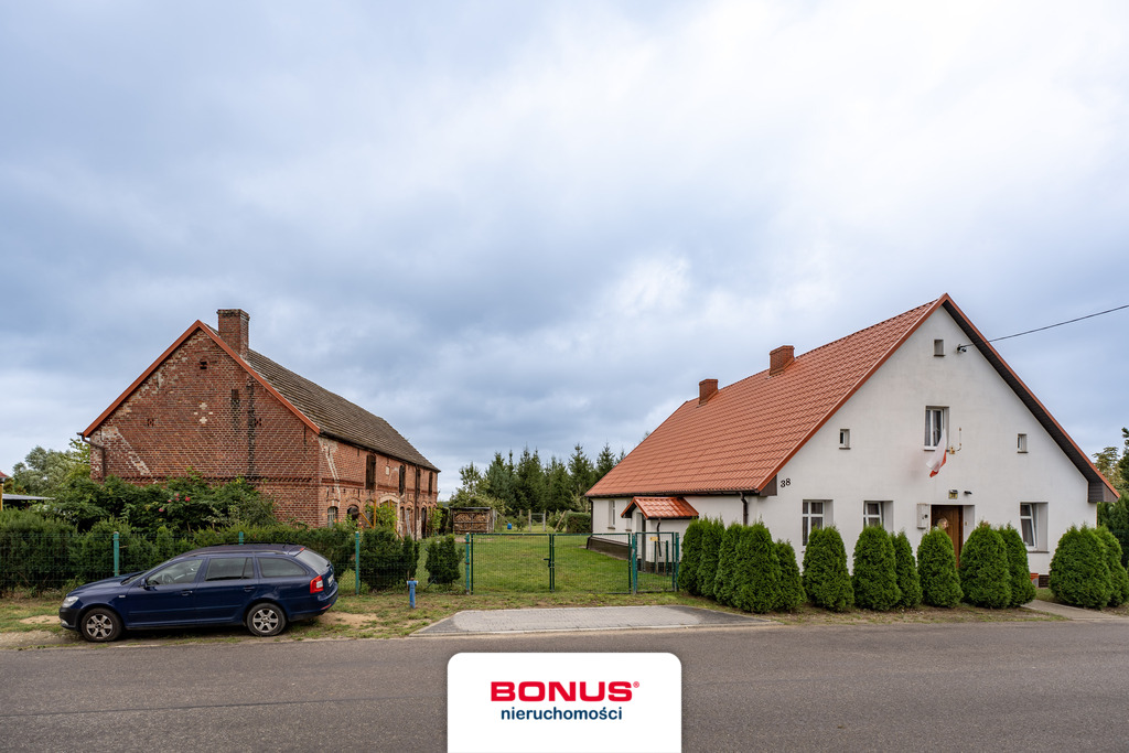 Dom wolnostojący na działce 7900 m2 w Słodkowie. (3)