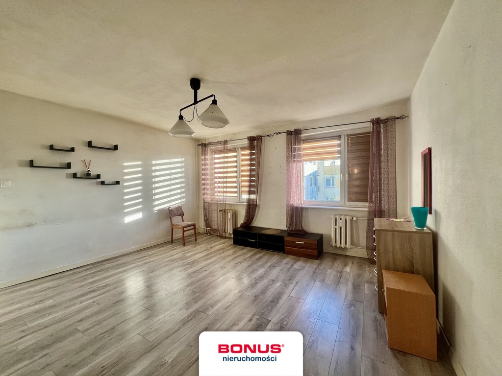 Mieszkanie z potencjałem w Dąbiu 42 m2 ! (1)