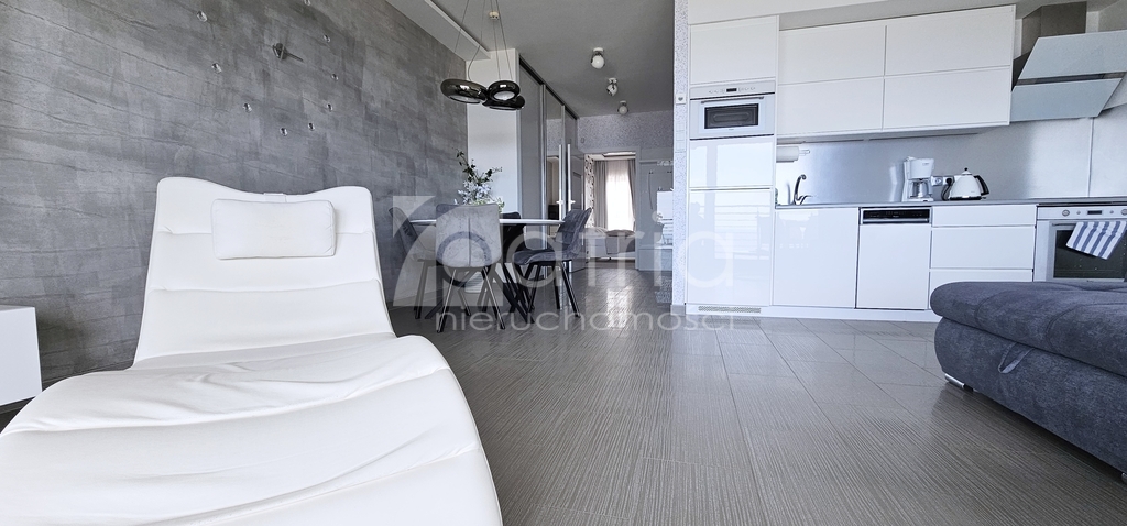 2 pokojowy apartament  z widokiem na morze (10)