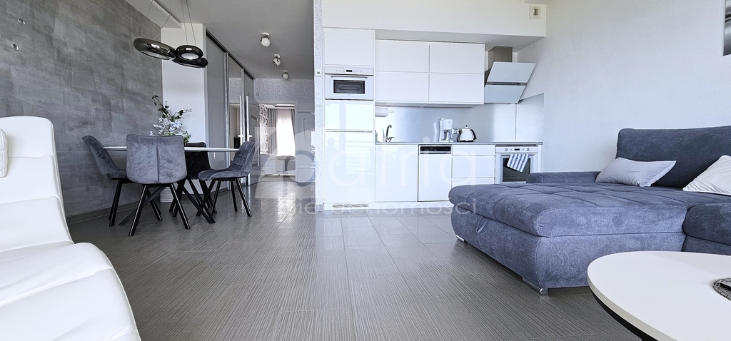 2 pokojowy apartament  z widokiem na morze (11)