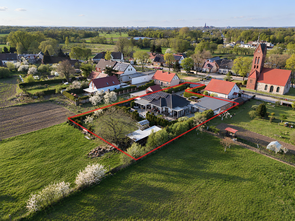 Dom + 100m2 pod Działalność| Działka2105m2| Święte (2)