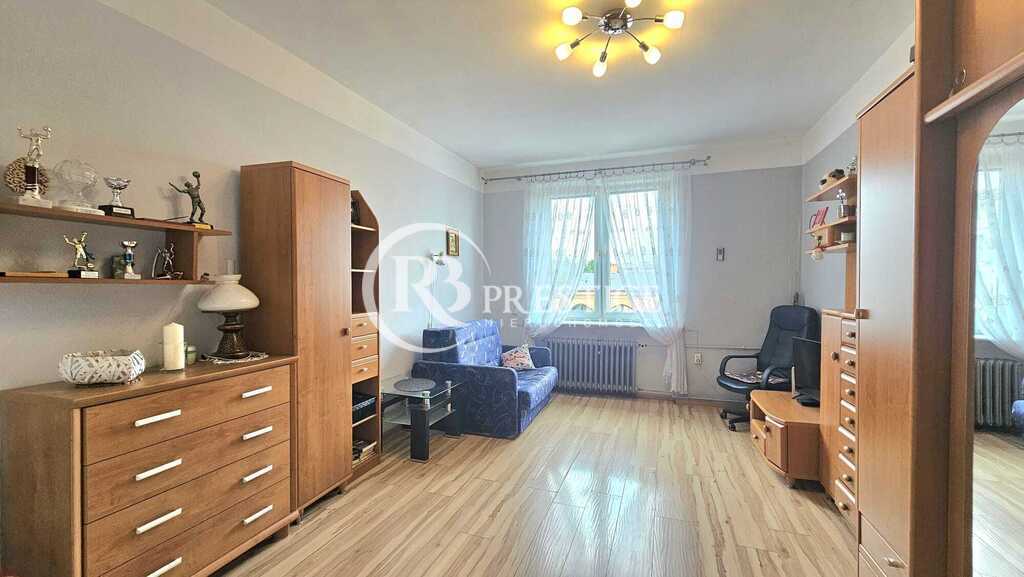 3 pokoje, cegła, piwnica, ciche centrum (2)