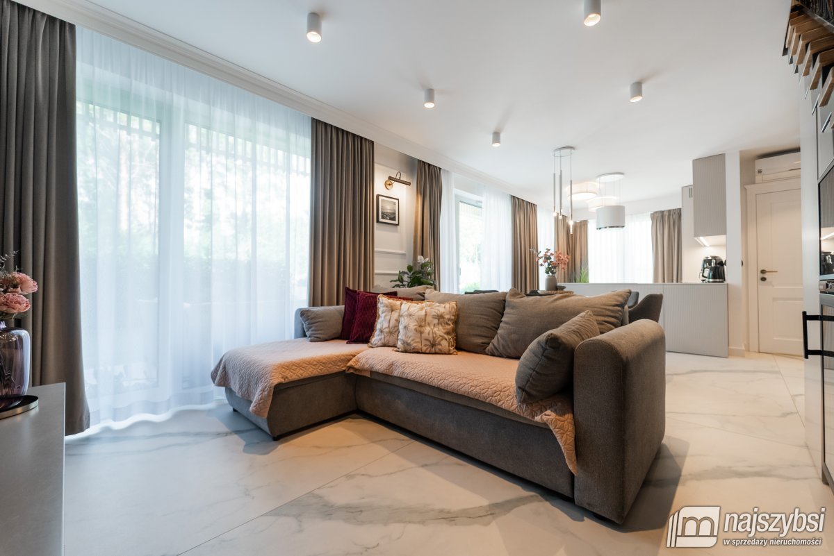 Świnoujście - 2 poziomowy apartament na promenadzi (16)