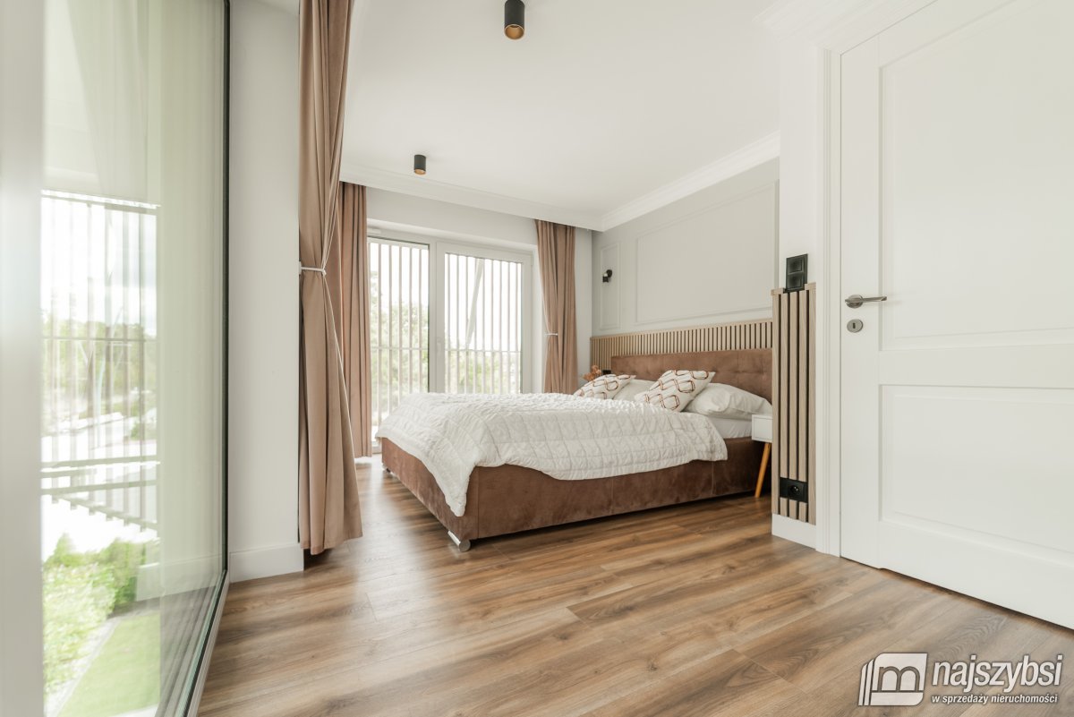 Świnoujście - 2 poziomowy apartament na promenadzi (19)