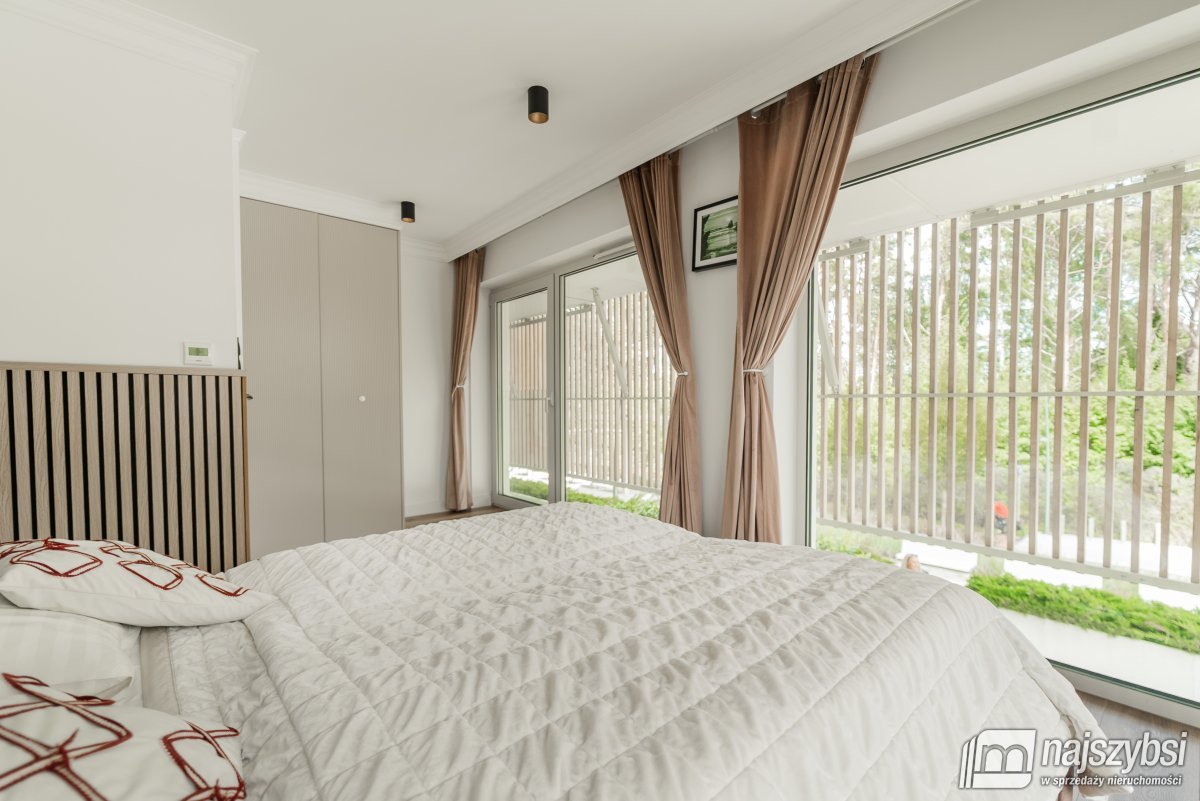 Świnoujście - 2 poziomowy apartament na promenadzi (21)