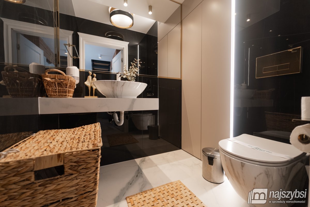 Świnoujście - 2 poziomowy apartament na promenadzi (23)