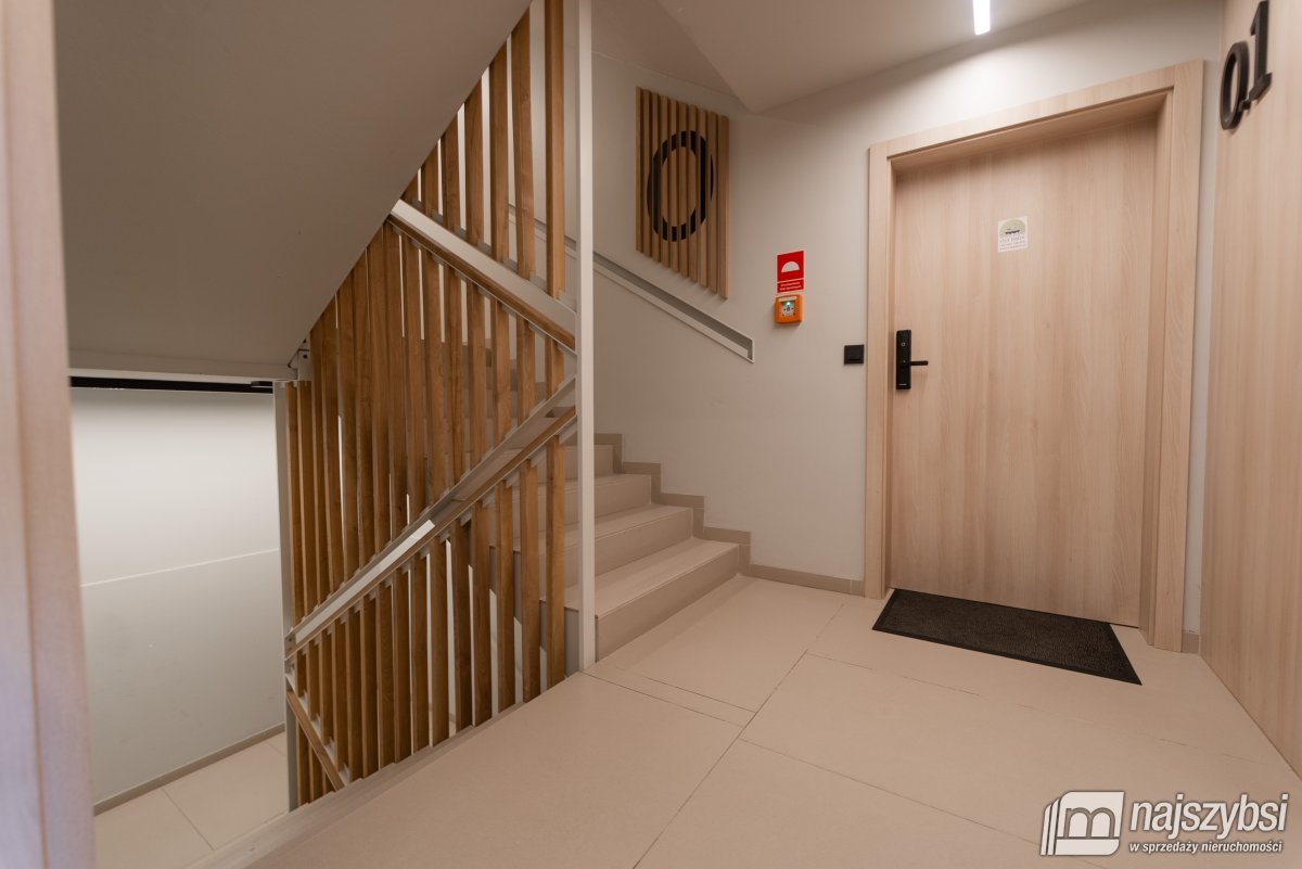 Świnoujście - 2 poziomowy apartament na promenadzi (24)