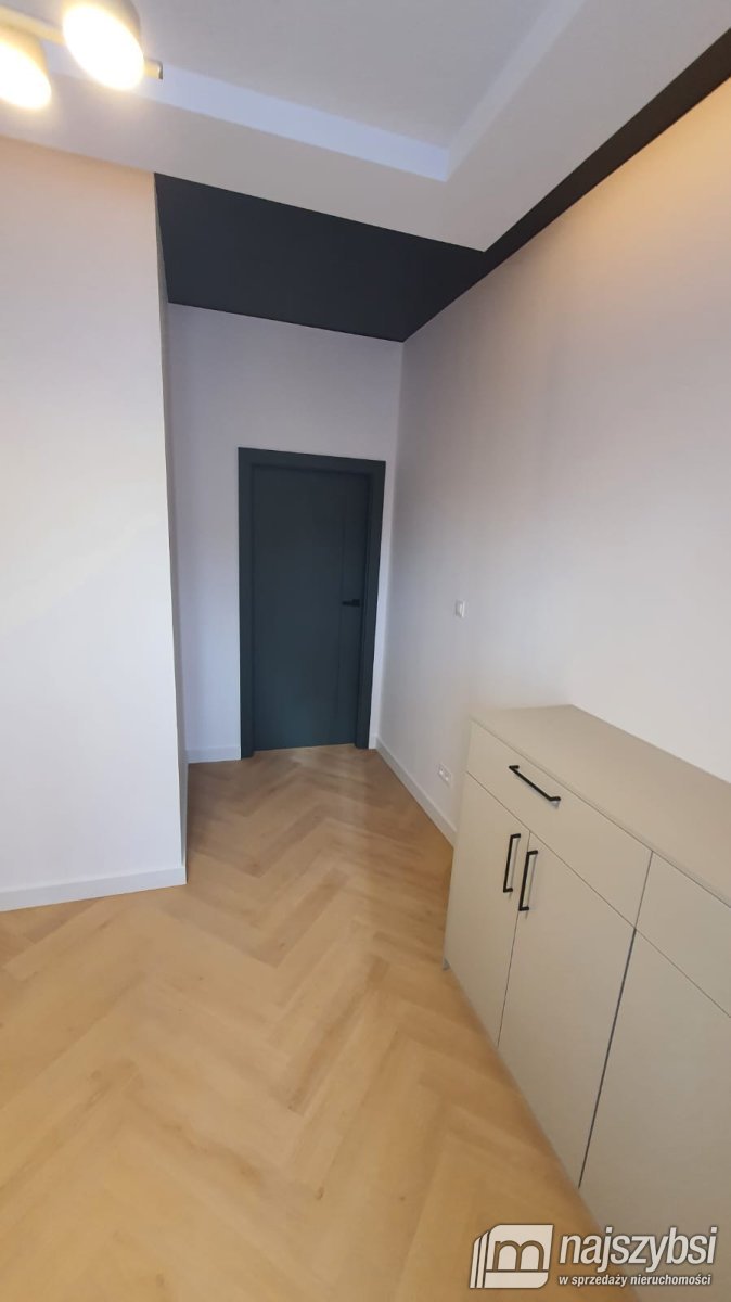 Świnoujście - przestronne mieszkanie przy Parku (5)
