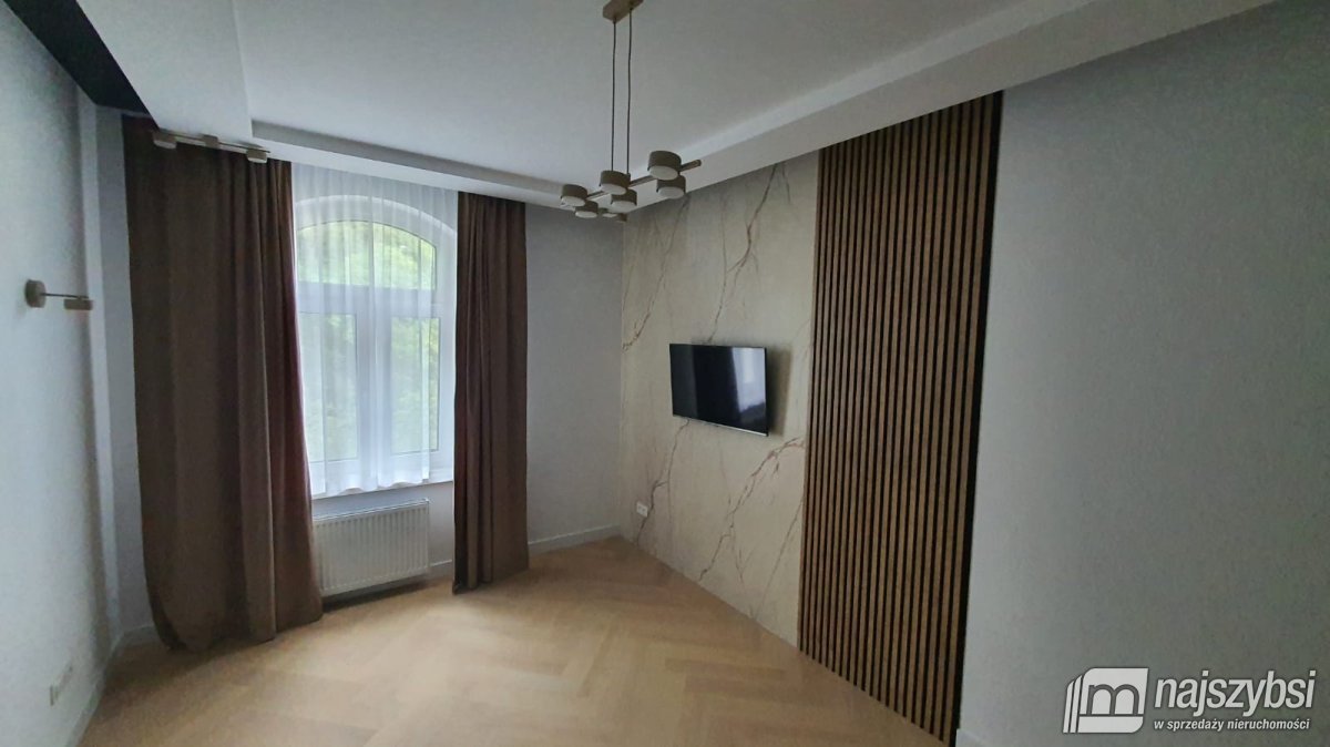 Świnoujście - przestronne mieszkanie przy Parku (8)