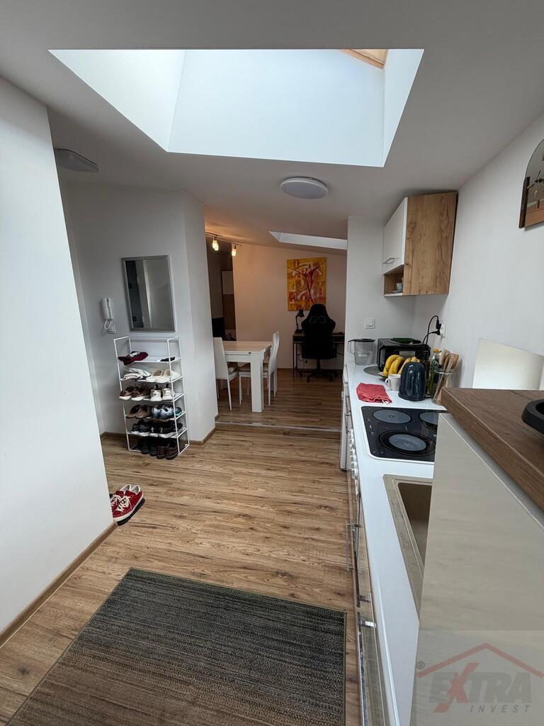 Kawalerka 29, 4 m2, poddasze, centrum Szczecina (3)
