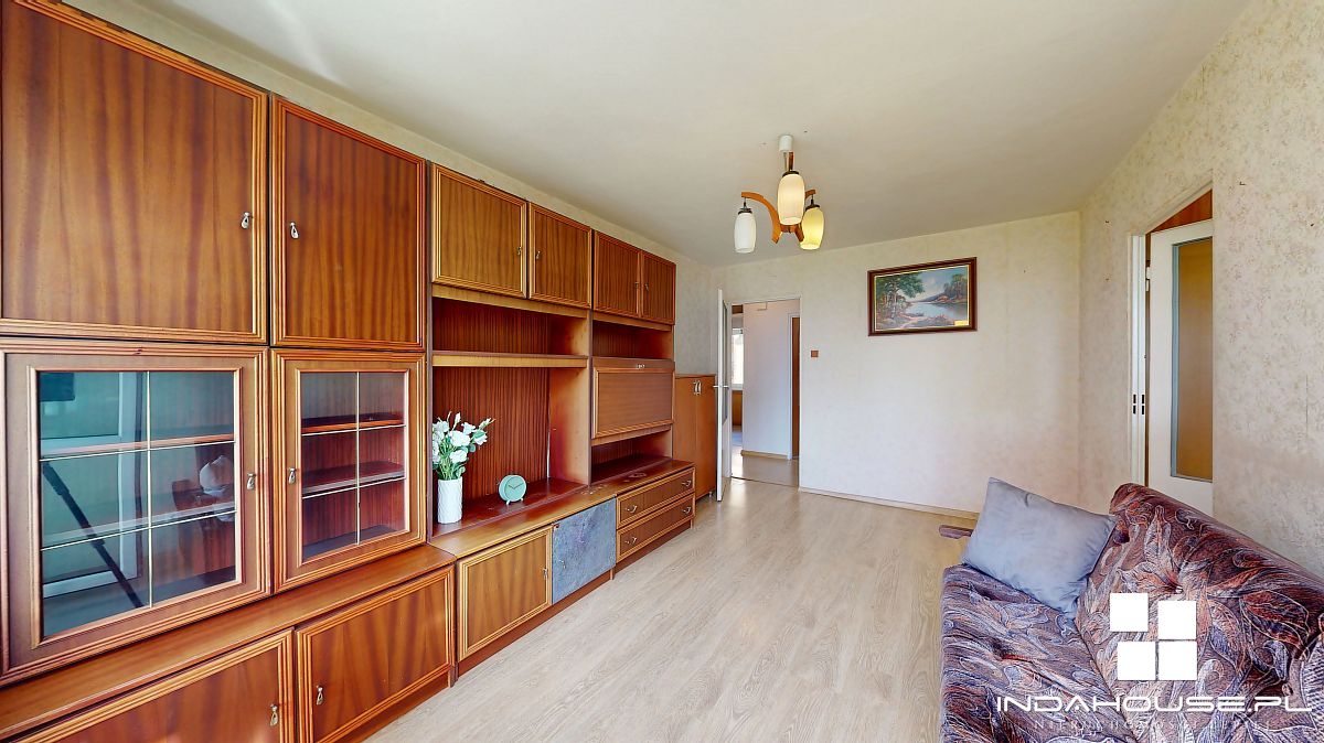 Dwustronne 3 pokojowe, I piętro, balkon. Jezioro.  (3)