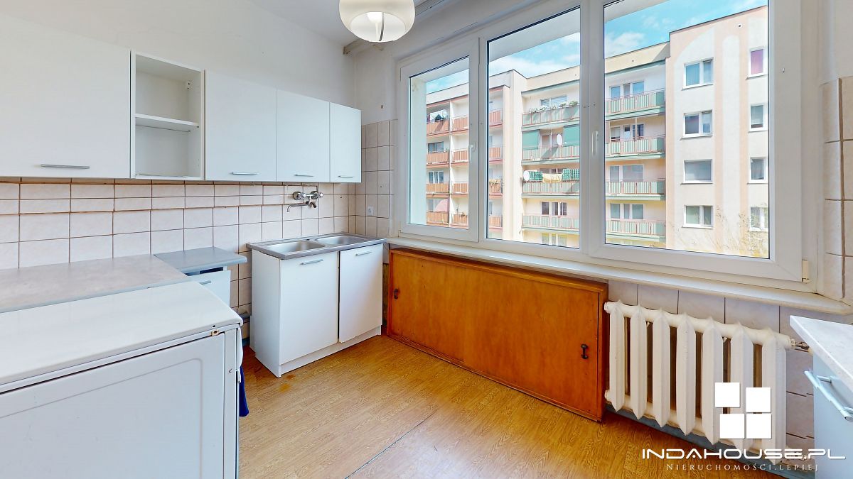 Dwustronne 3 pokojowe, I piętro, balkon. Jezioro.  (7)