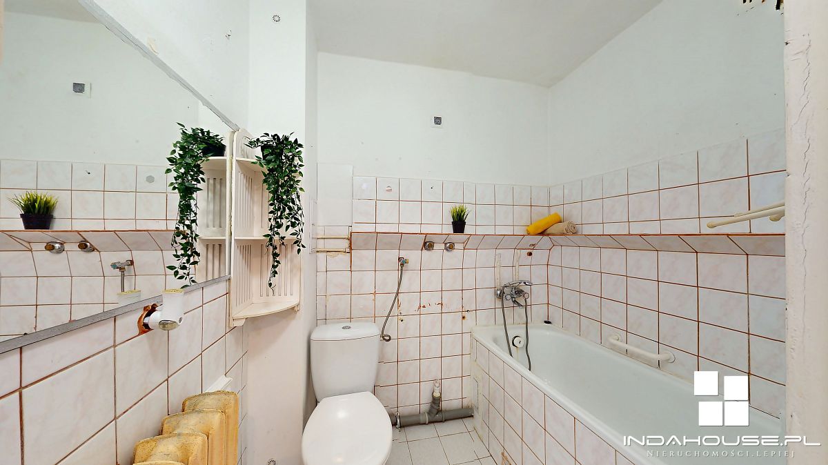 Dwustronne 3 pokojowe, I piętro, balkon. Jezioro.  (8)