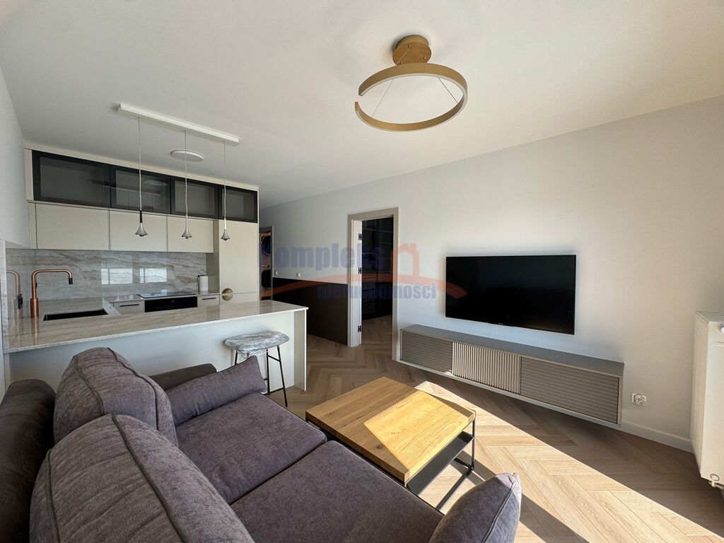 Na wynajem apartament 2 pok.z garażem Oś.Gardenia (5)