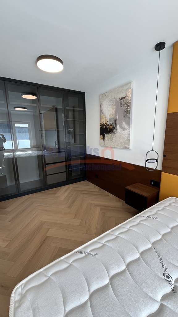 Na wynajem apartament 2 pok.z garażem Oś.Gardenia (20)
