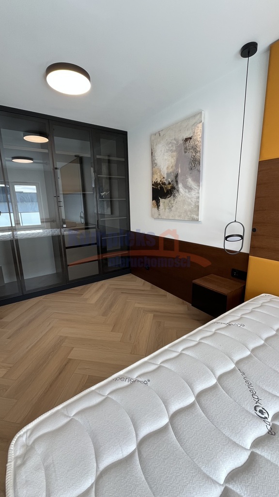 Na wynajem apartament 2 pok.z garażem Oś.Gardenia (21)