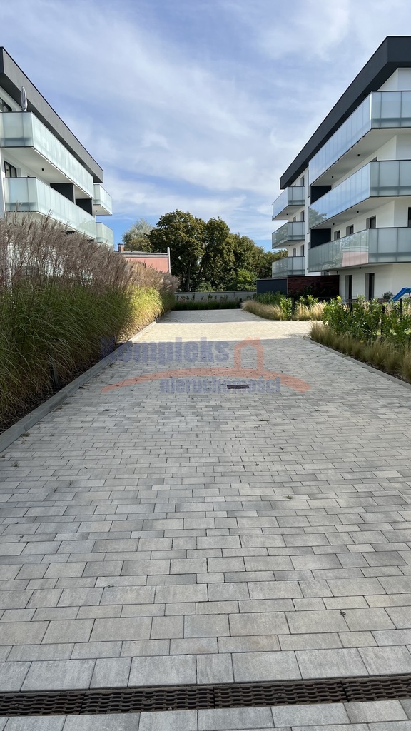 Na wynajem apartament 2 pok.z garażem Oś.Gardenia (29)