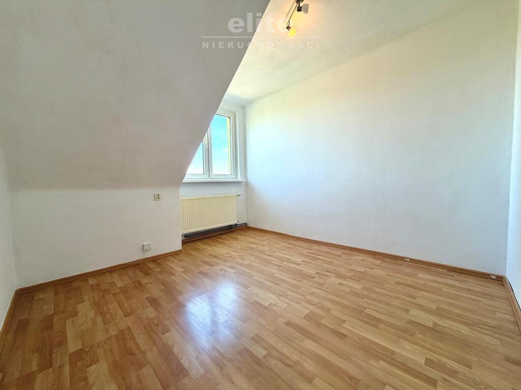 Spółdzielcze, 2 pok, piwnica (1)