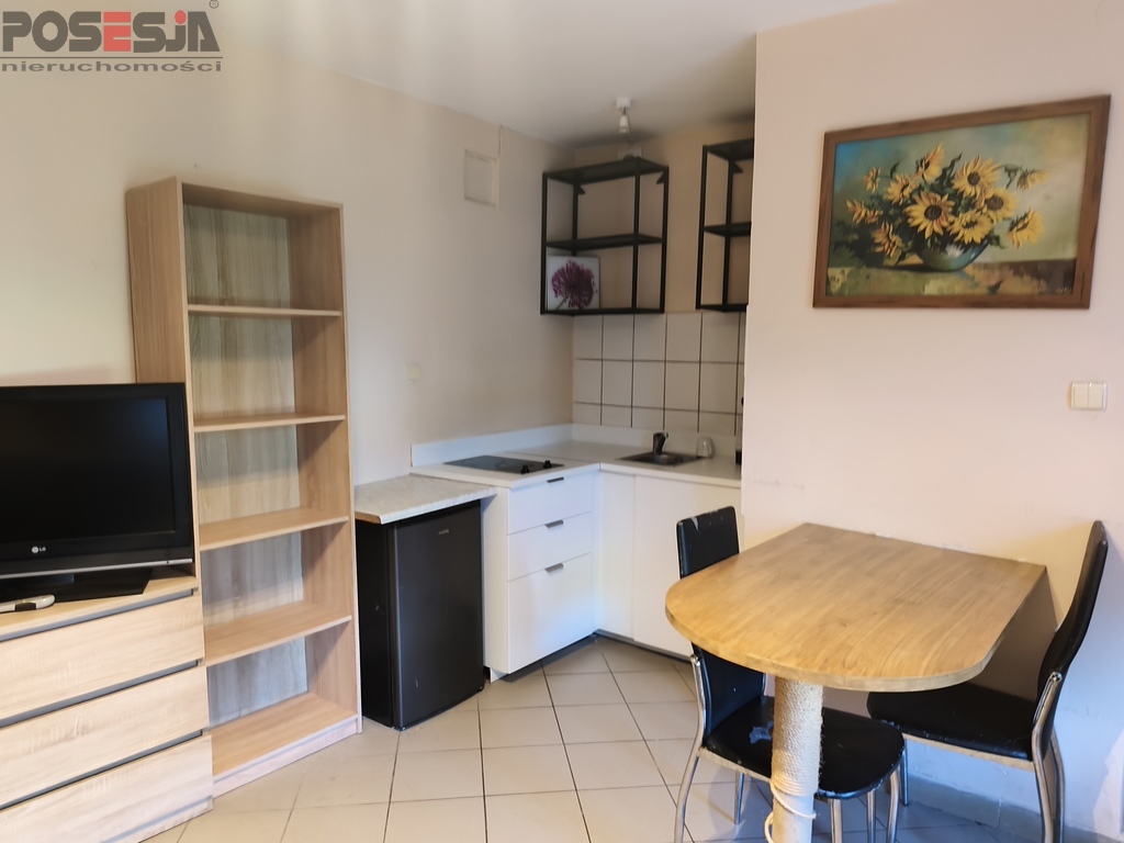 Żelechowa, kawalerka, m. postojowe, ogródek 1350zł (2)