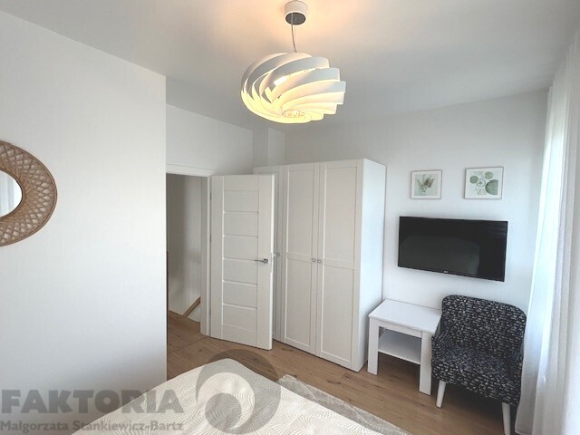 Apartament 61m2, m.post., kom. lokat., 2 balkony (30)
