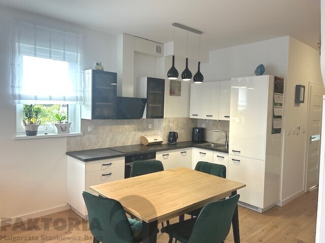 Apartament 61m2, m.post., kom. lokat., 2 balkony (3)