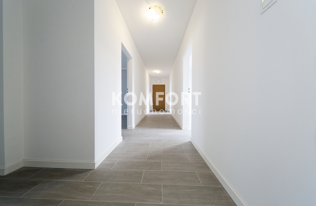 3 Pok z tarasem i balkonem po generalnym remoncie (8)