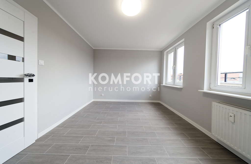 3 Pok z tarasem i balkonem po generalnym remoncie (9)