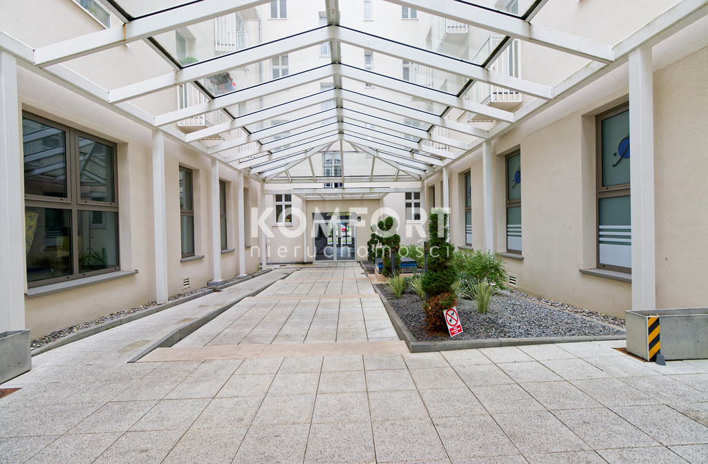 Nowy 2-poziomowy apartament vis a vis galaxy (19)