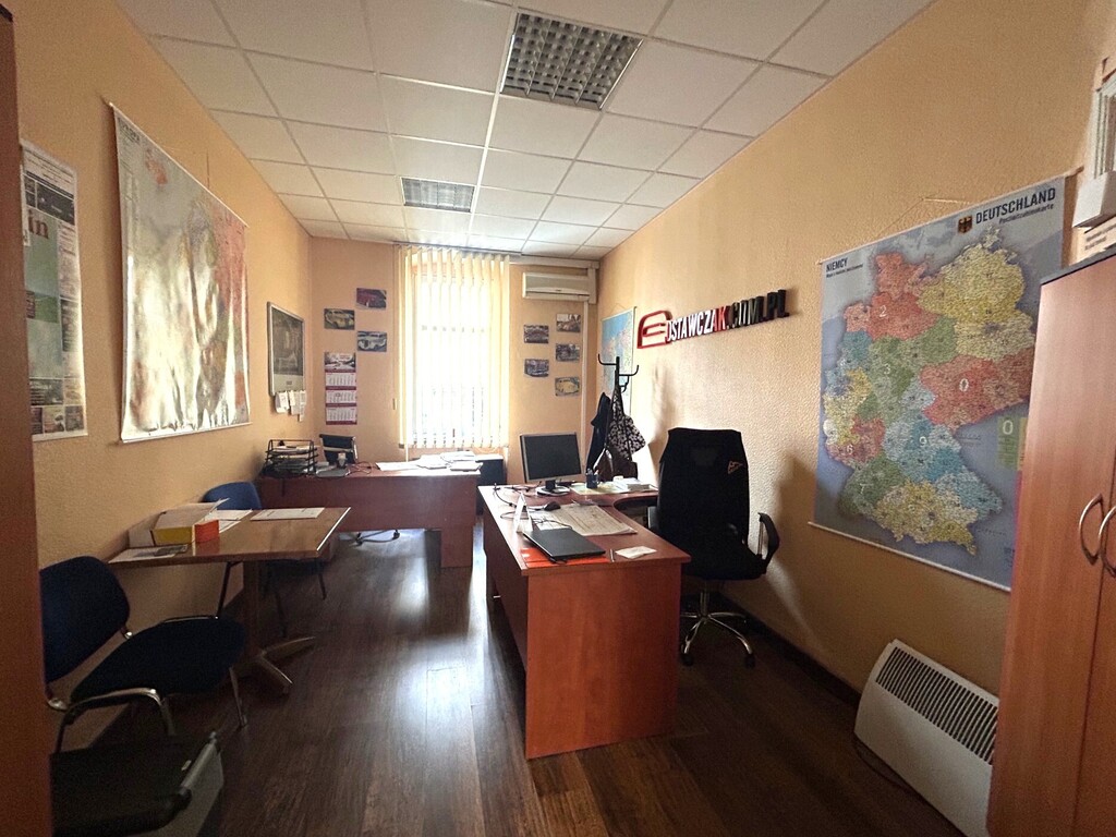 Lokal z wejściem z ulicy (2)