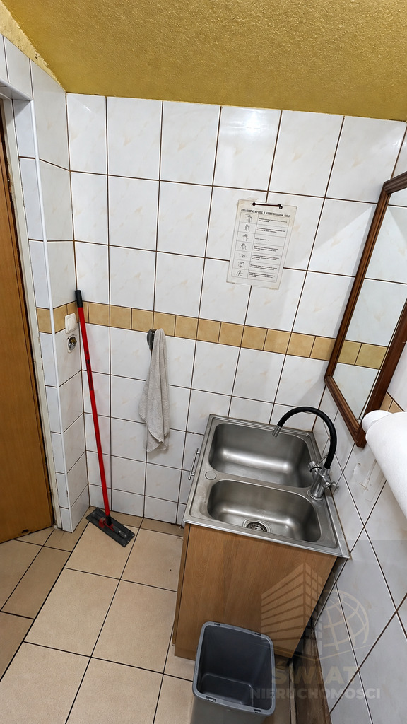 Pawilon handlowo-usługowy; Szczecin, Pomorzany (9)